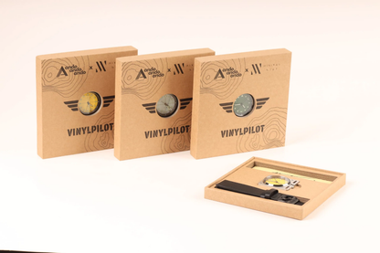 Montre AndoAndoAndo : Vinyl Record Pilot Vert x Minimal Wear
