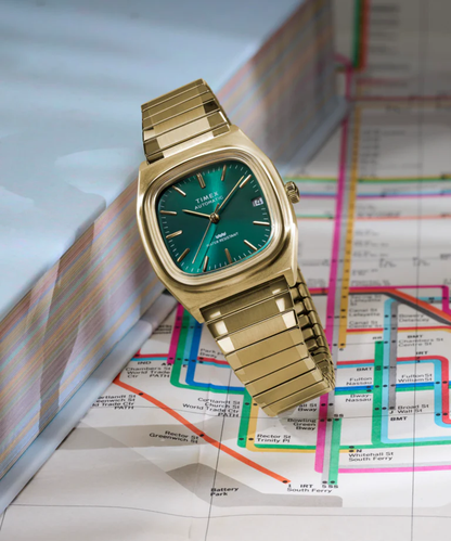 Timex : 1983 E Line automatique vert 34 mm, vue de présentation