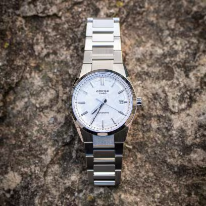 MONTRE CASIO : ÉDIFICE AUTOMATIQUE BLANC EFK-110D-7A
