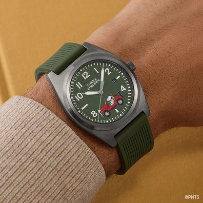 Timex : Peanuts x Timex Expedition Snoopy Road Trip vert 39 mm, vue de présentation