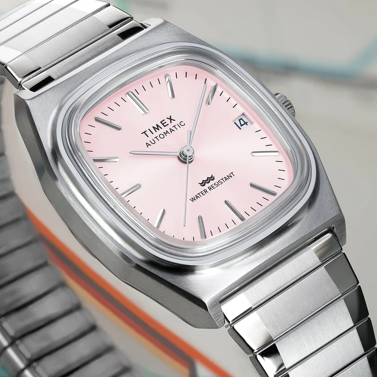 Timex : 1983 E Line automatique rose 34 mm, vue de présentation