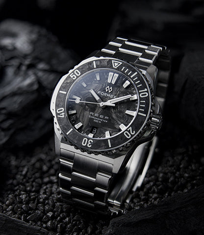 MONTRE FORMEX : REEF 39,5 MM AUTOMATIQUE CARBONE FORGÉ ÉDITION LIMITÉE