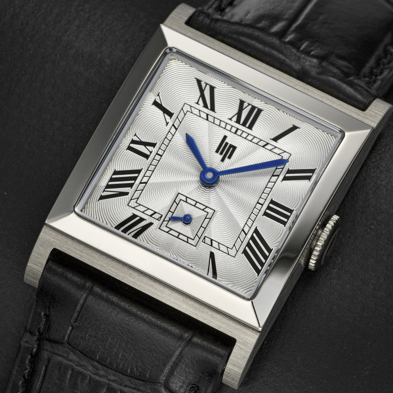 MONTRE LIP : CHURCHILL C26 CARRÉ 671948