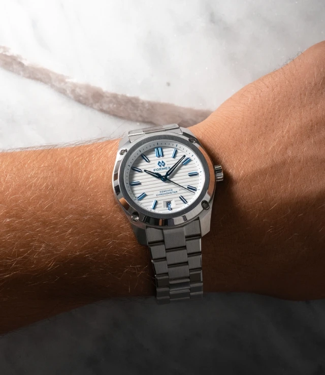 Montre Formex : Essence 39 Automatique COSC Blanc Alpin