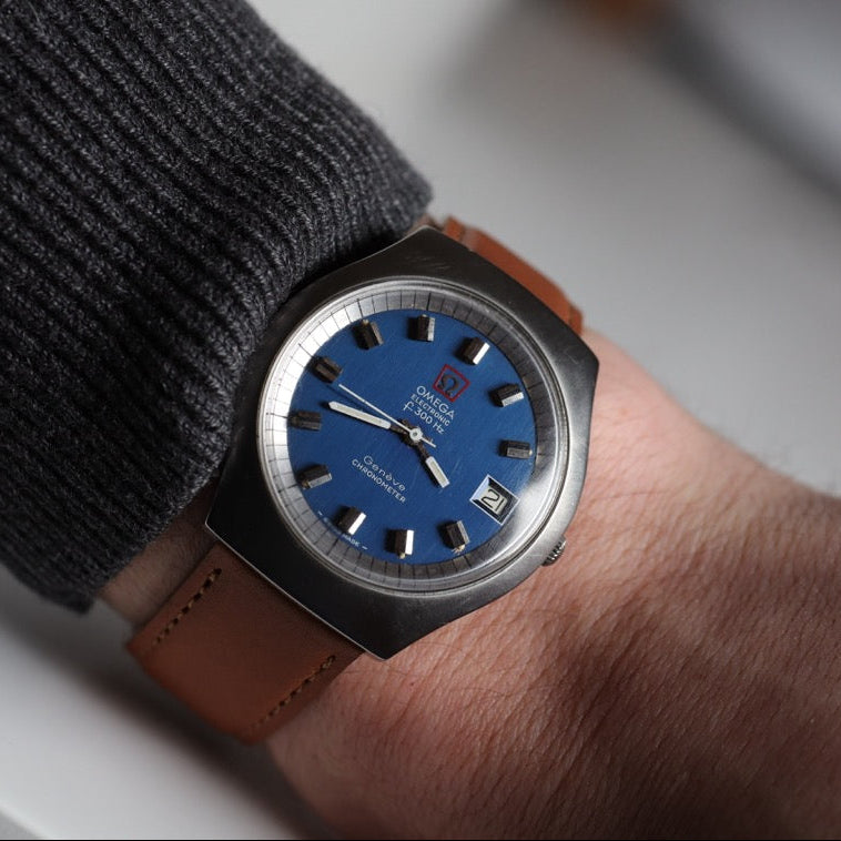 OMEGA WATCH: ELECTRONIC F300 Hz GENEVA CHRONOMETER BLUE