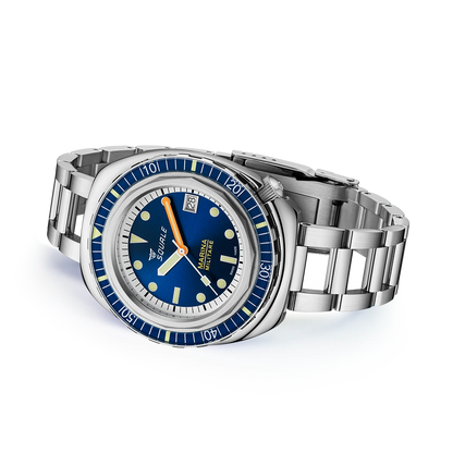 Squale 2001 Marina Militare, montre sur bracelet acier — photo officielle
