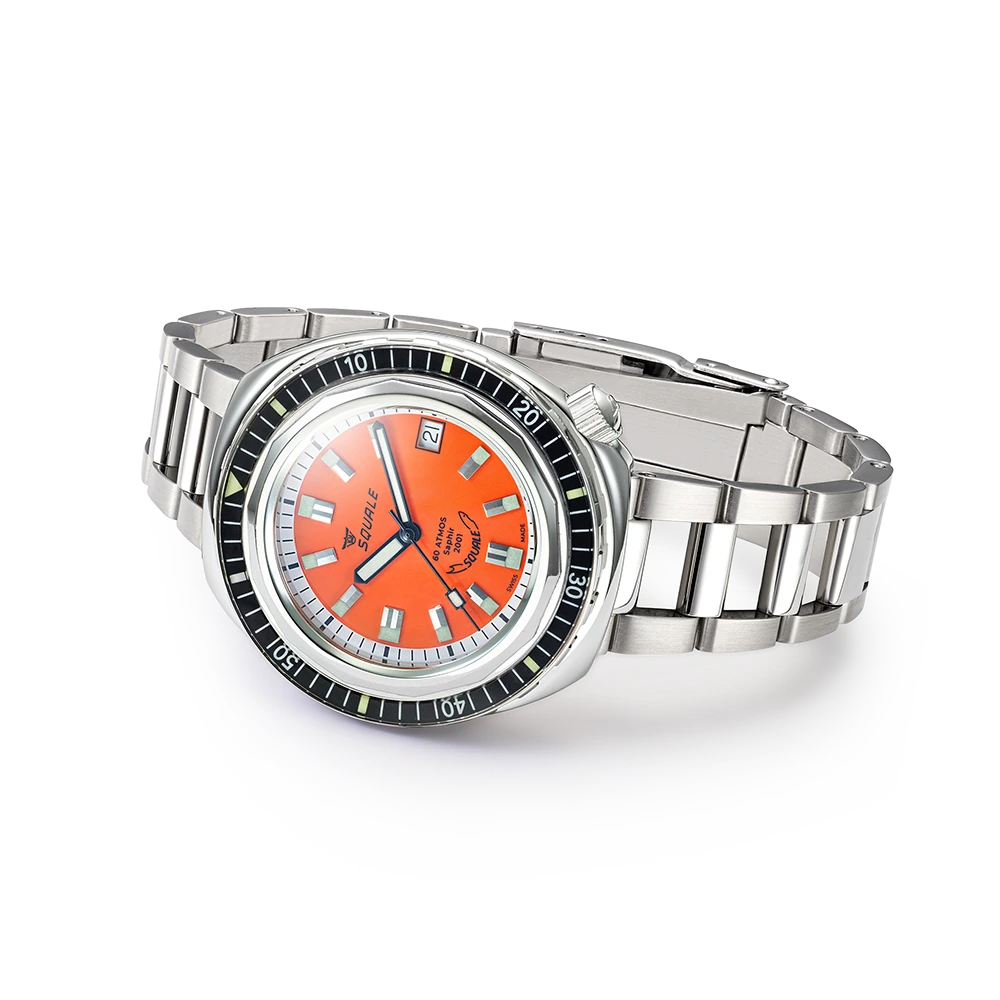 Squale 2001 Reverse Orange, vue de trois quarts