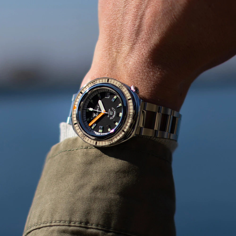 Squale 2001 Sand, portée au poignet