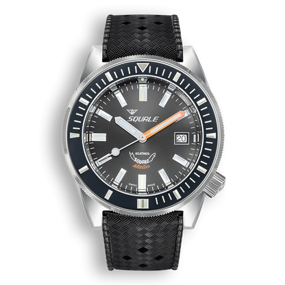 Squale Matic grise, bracelet caoutchouc noir, vue de face