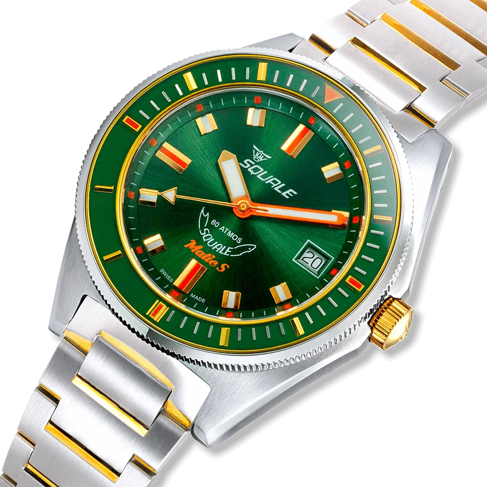 Squale Matic S verte bicolore, bracelet acier, vue de trois quarts