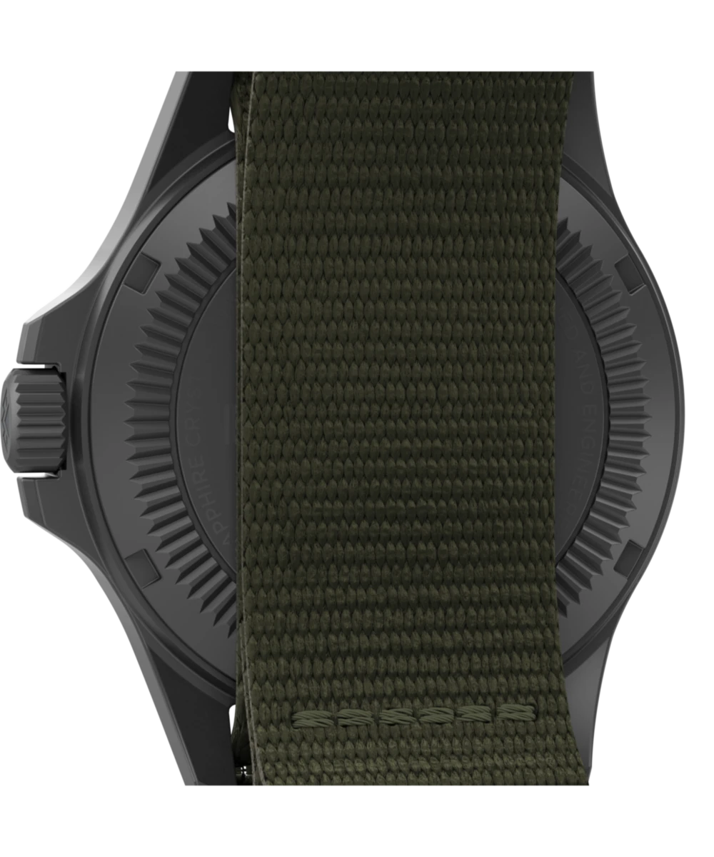 Timex TW2V03700, vue du fond