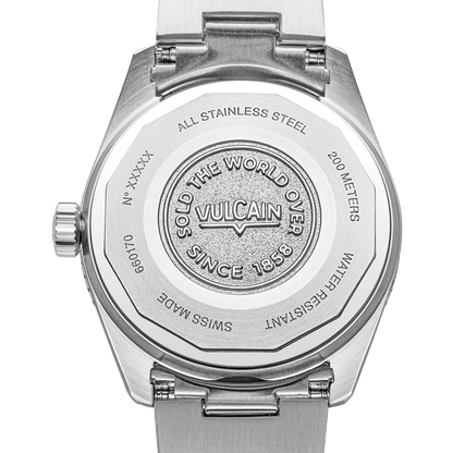 Fond plein gravé en détail – Vulcain Skindiver Nautique GMT
