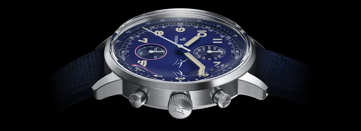 Yema Flygraf bi-compax AAE bleue : profil du boîtier et du verre hésalite double dôme