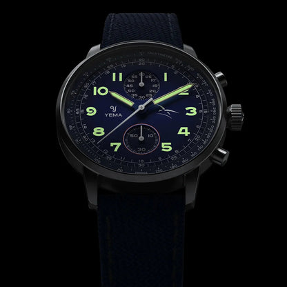Yema Flygraf bi-compax AAE bleue : luminescence des aiguilles et des index