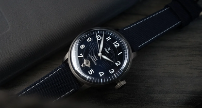 Yema Flygraf CPA10 : présentation du cadran bleu et du bracelet