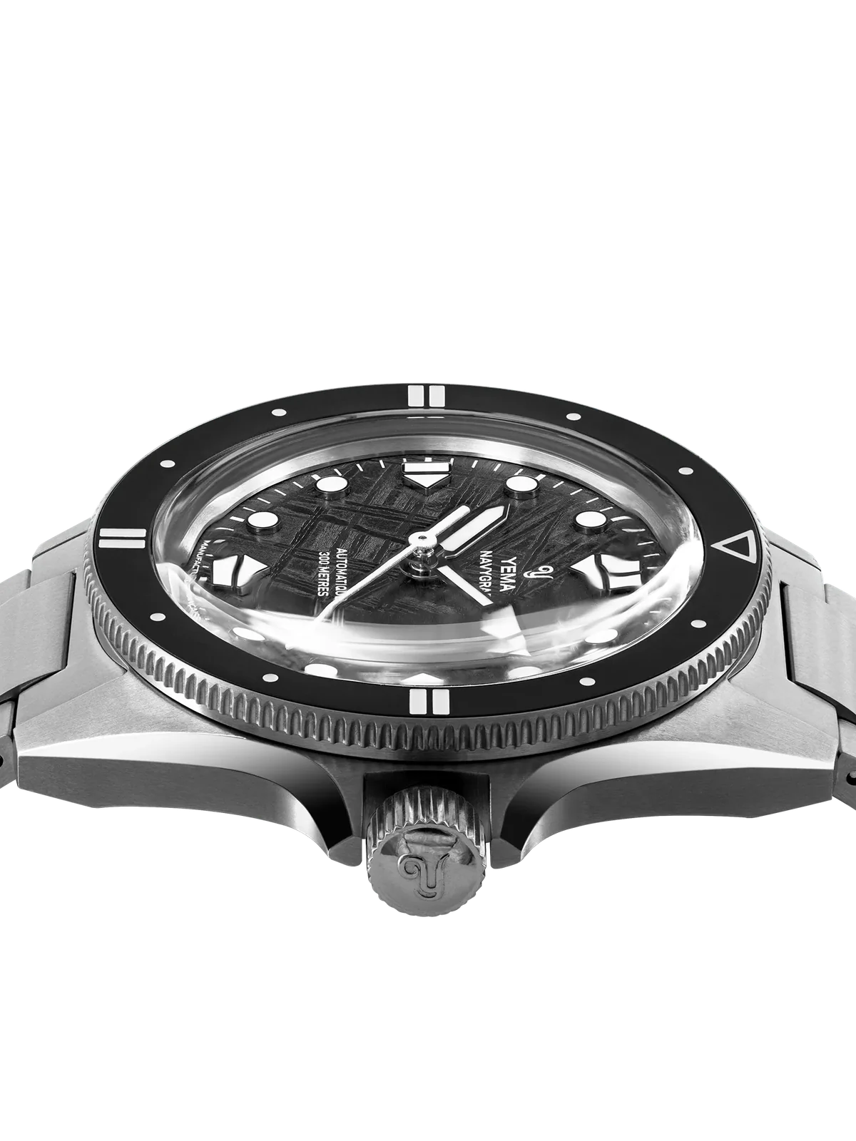 Yema Navygraf Meteorite noire, profil, lunette et verre saphir
