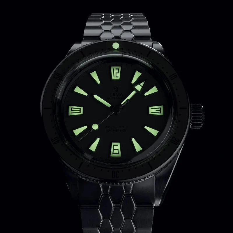Yema Superman Skin Diver CMM.20 beige — luminescence du cadran