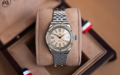 Yema Superman Skin Diver CMM.20 beige — vue au poignet