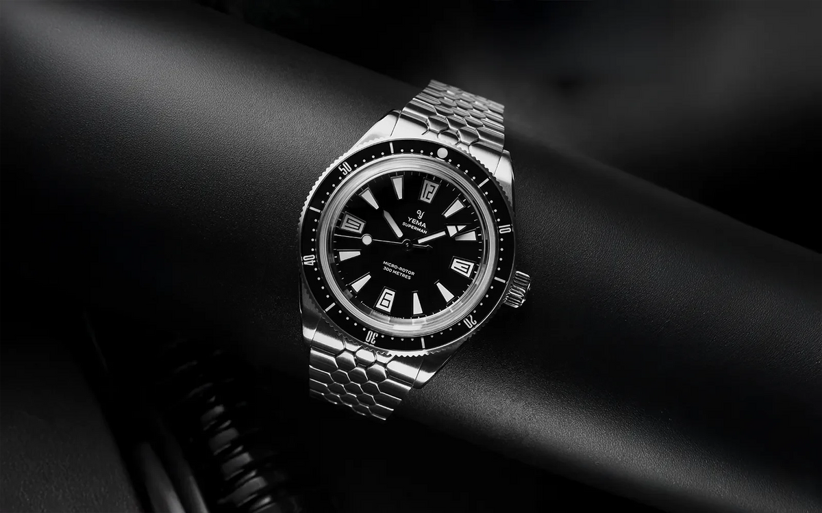 Yema Superman Skin Diver CMM.20 noire — présentation en ambiance