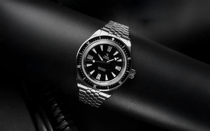 Yema Superman Skin Diver CMM.20 noire — présentation en ambiance