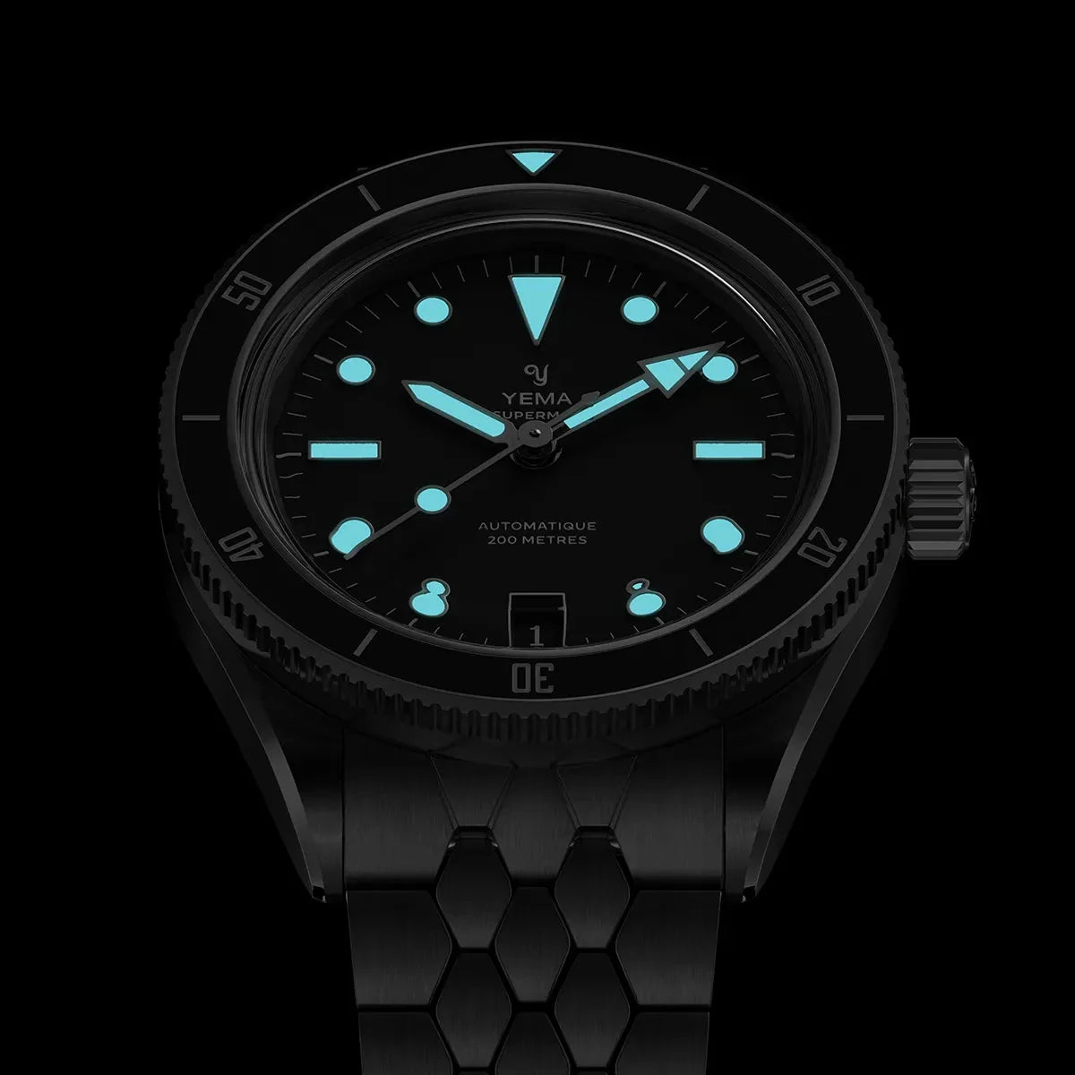 Yema Superman Dato CMM.10 noire — luminescence du cadran