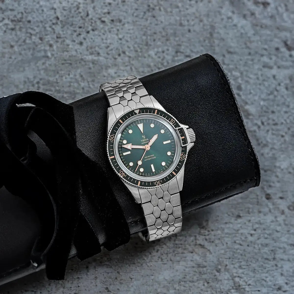 Présentation de la montre – Yema Superman Gilt CMM.10 verte