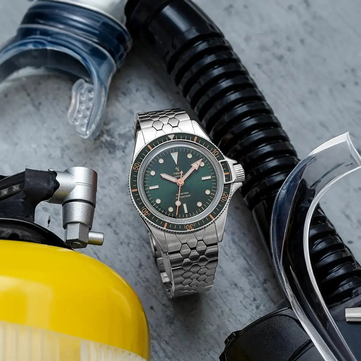 Présentation de la montre – Yema Superman Gilt CMM.10 verte