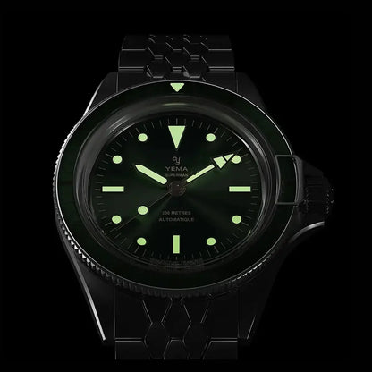 Luminescence du cadran et des aiguilles – Yema Superman Gilt CMM.10 verte